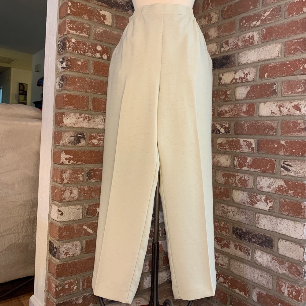 NWOT Alfred Dunner Business Pants Ivory Sz 16